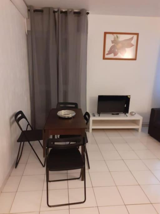 Appart Entre Paris Et Disney Apartment Noisy-le-Grand Exterior foto